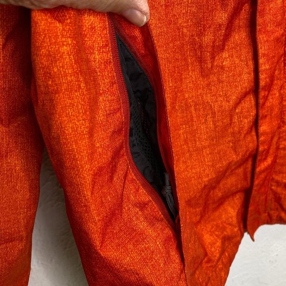 Columbia men's size Small, omni-tech, full zip orange hooded rain jacket. - Picture 4 of 9